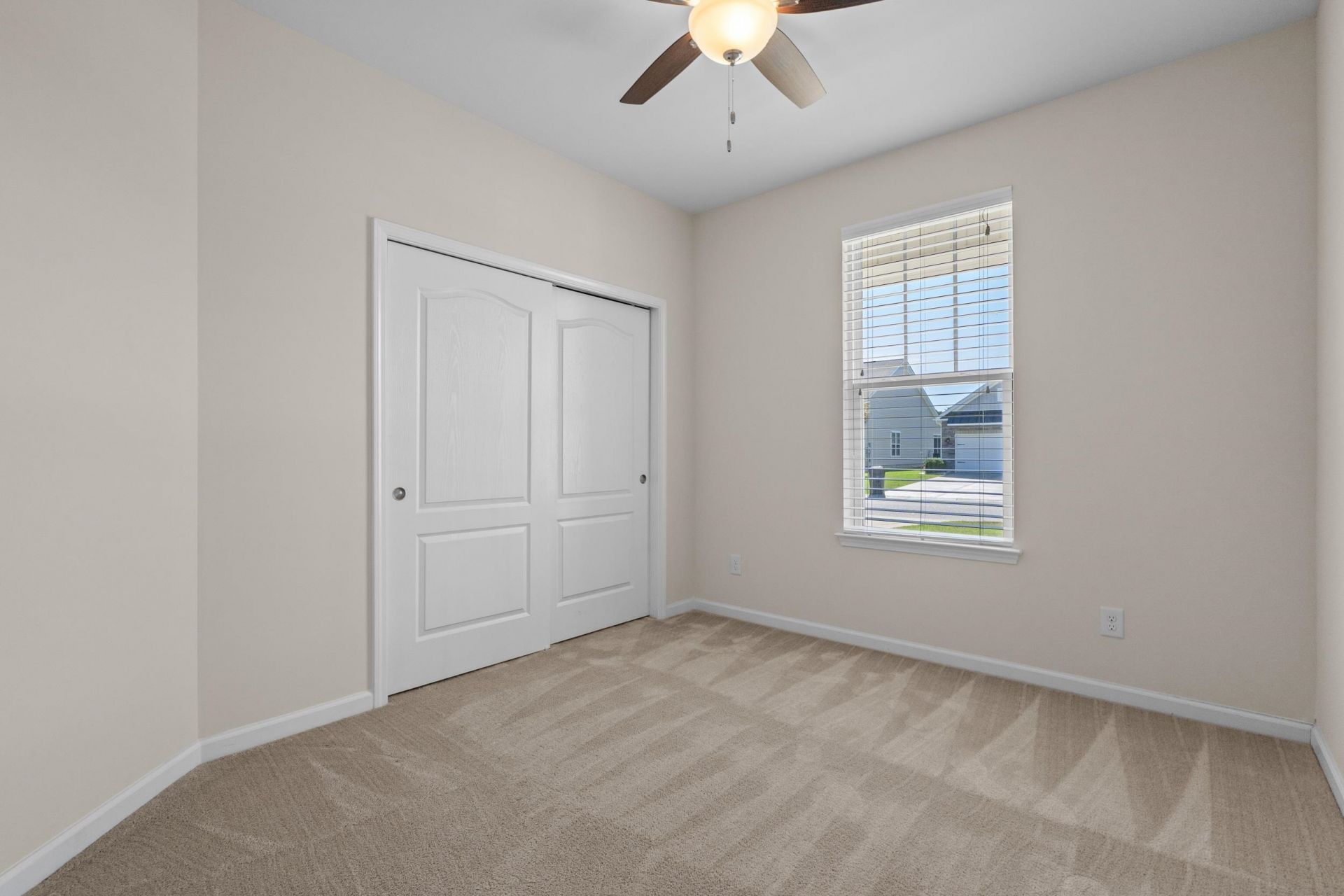 840 Lafayette Park Dr.  Photo 29