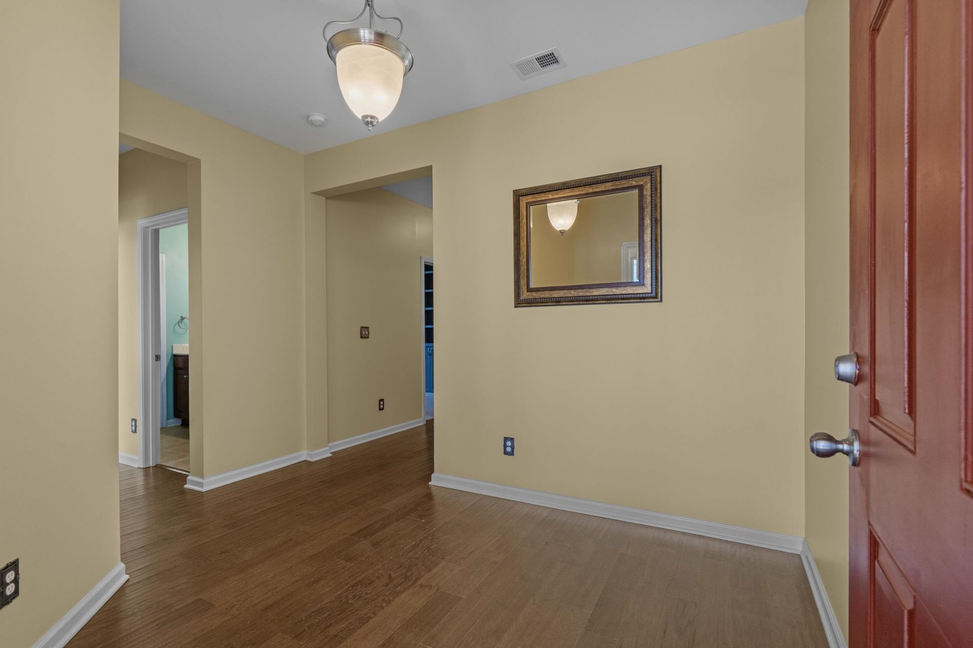 840 Lafayette Park Dr.  Photo 9