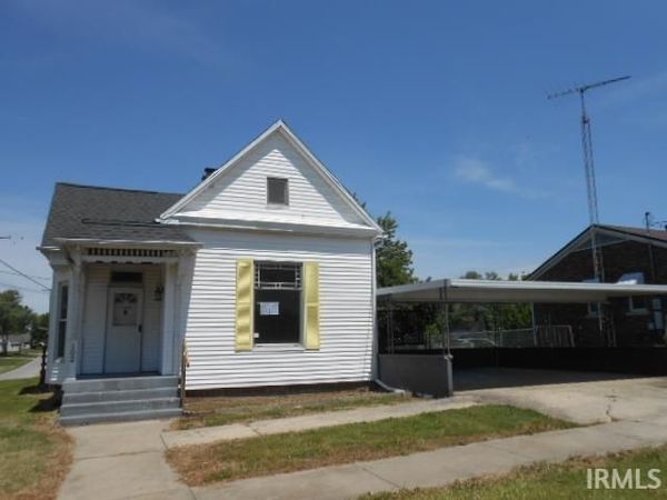 102 E Poplar Street, Owensville, IN 47665