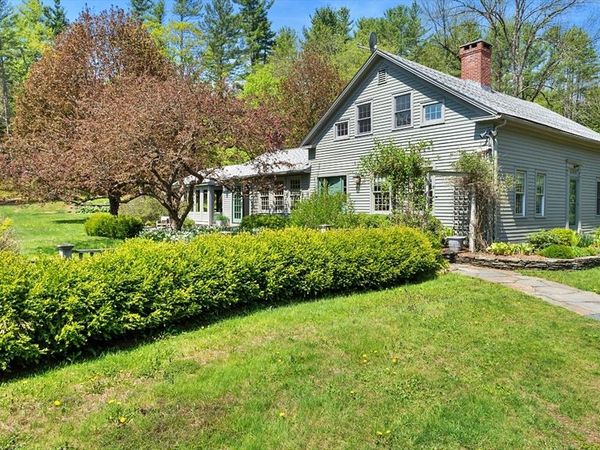 58 River Road, Plainfield, MA 01070