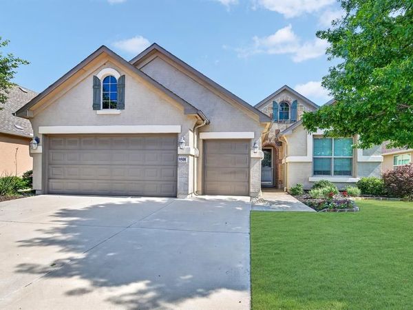 9508 Rivercrest Drive , Denton, TX 76207
