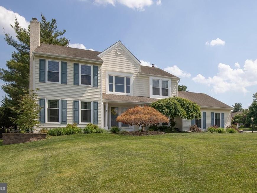 2284 Locust Drive, Lansdale, PA 19446 Main Photo