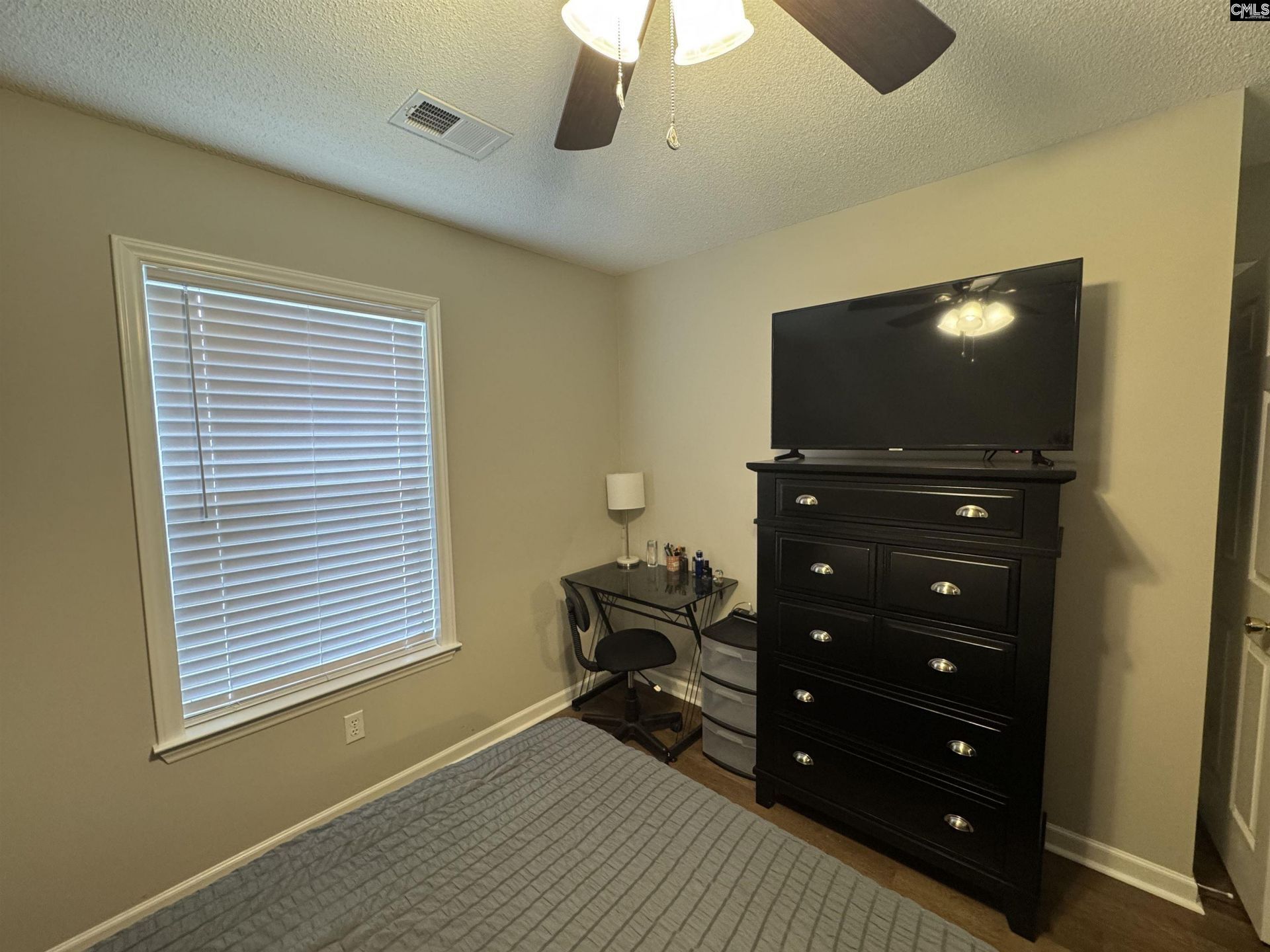 8 Hampton Oaks Place  Photo 11