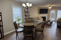 8 Hampton Oaks Place  photo 4
