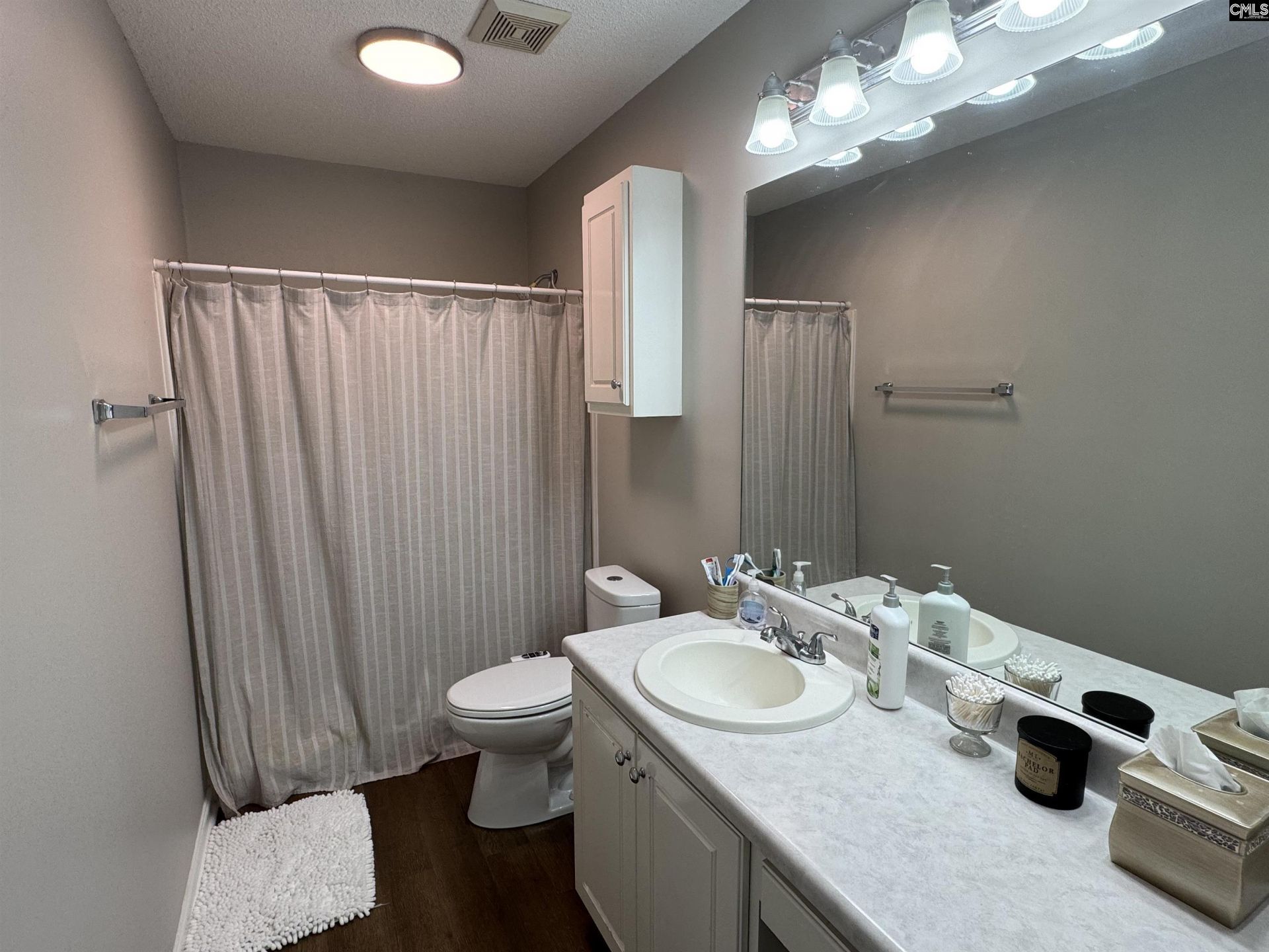 8 Hampton Oaks Place  Photo 9