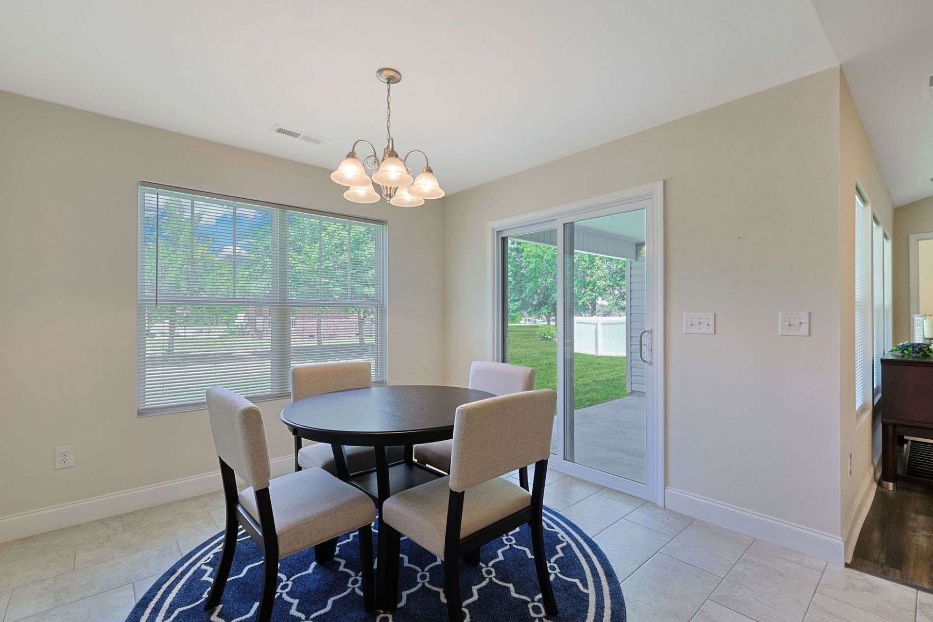 112 Ringding Dr.  Photo 10