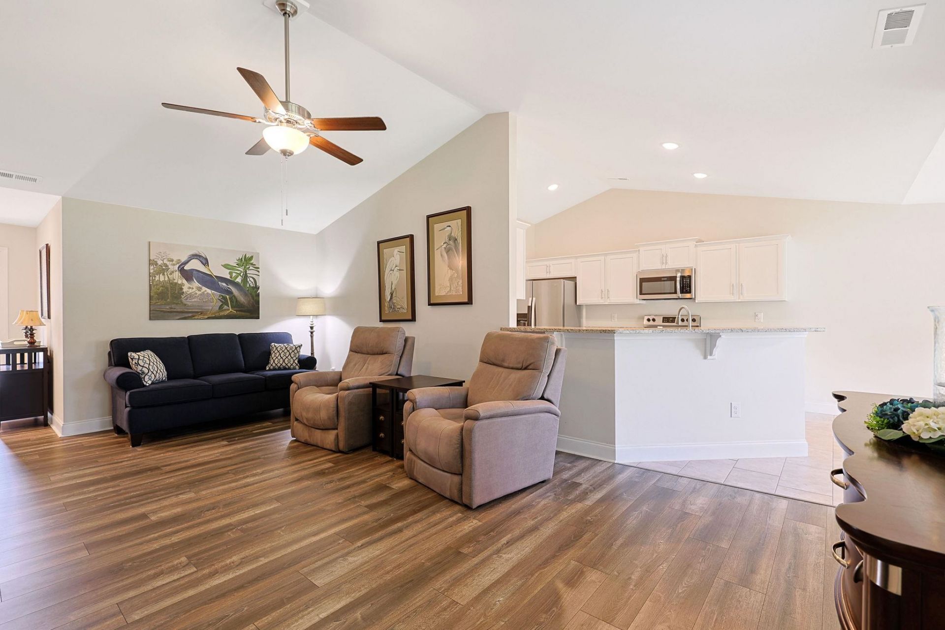 112 Ringding Dr.  Photo 4