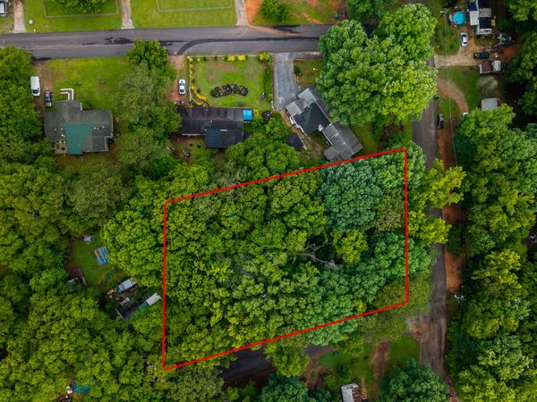136 Wolf Creek Lane, Locust Grove, GA 30248