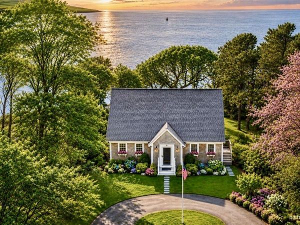 31 Albion Way , South Dennis, MA 02660