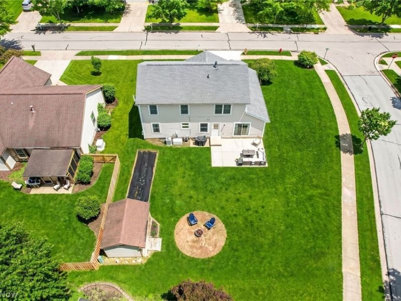 391 Burns Drive N, Westerville, OH 43082 Photo 3