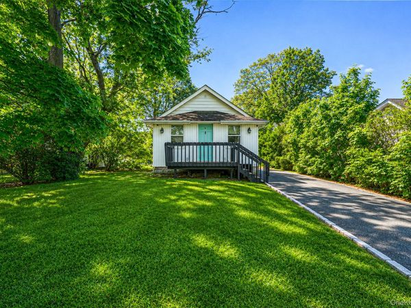 218 Pawnee Street, Ronkonkoma, NY 11779