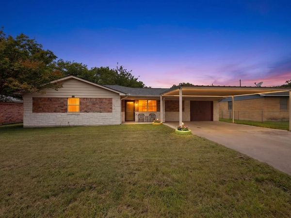 321 Redbud Street, Rhome, TX 76078
