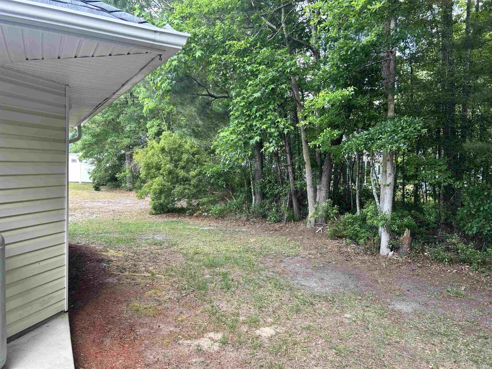 136 Ashworth Dr. Photo 17