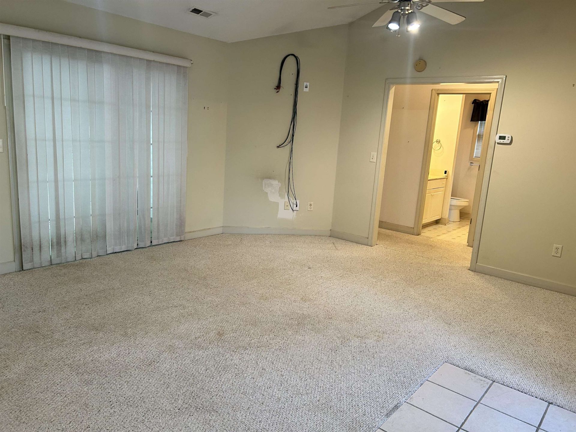 136 Ashworth Dr. Photo 8