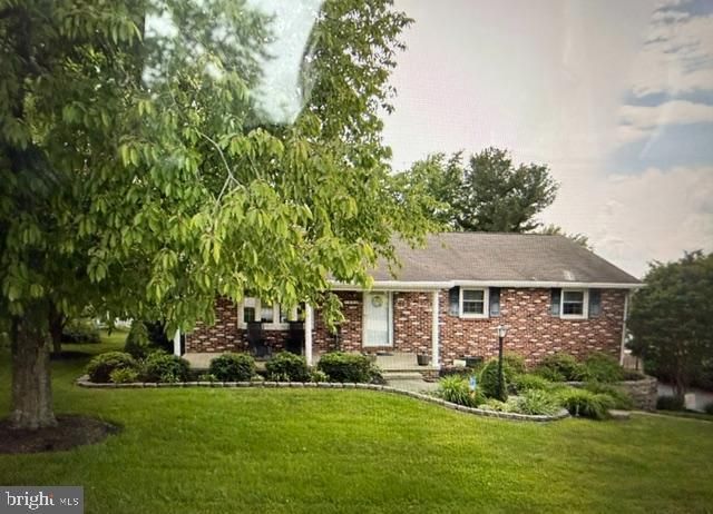 150 MAYLYN AVENUE , DALLASTOWN, PA 17313