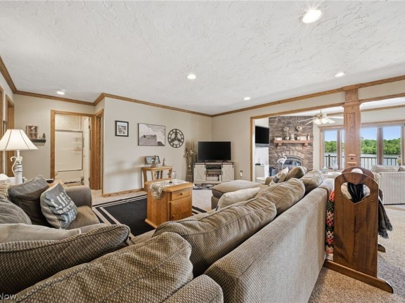 806 Rome Rock Creek Road, Roaming Shores, OH 44085 Photo 8