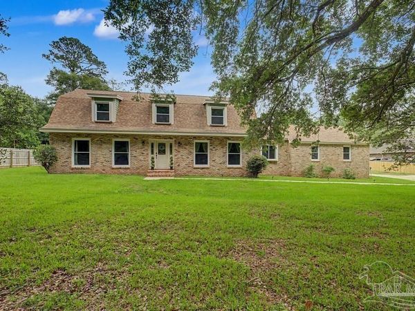 10219 Edendale Ln, Cantonment, FL 32533