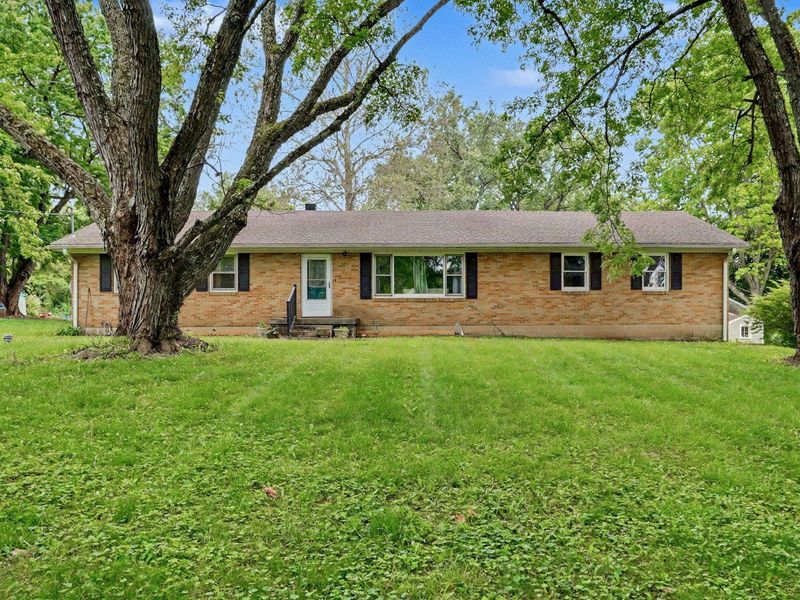 2591 Old Springfield Road, Springfield, OH 45502 Photo 2