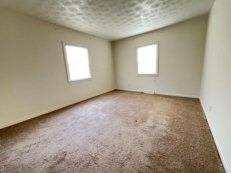 410 John Street , Circleville, OH 43113 Photo 7