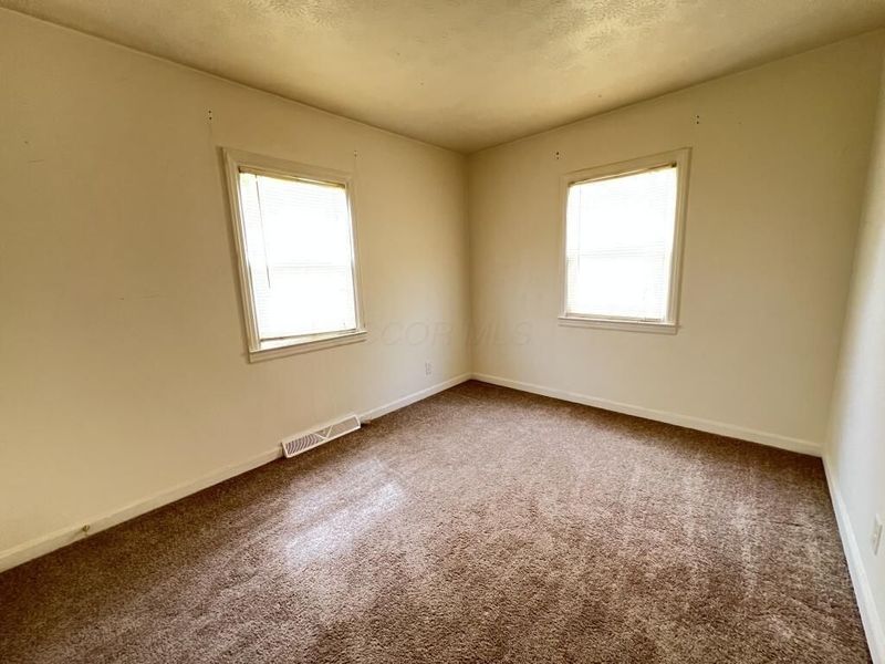 410 John Street , Circleville, OH 43113 Photo 8