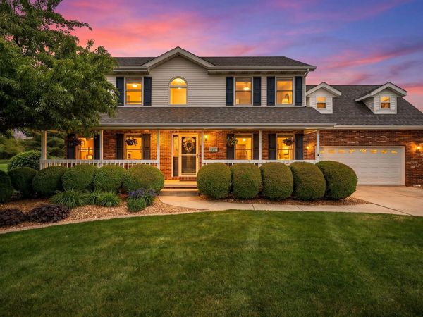 9491 Shelby Lane, Crown Point, IN 46307