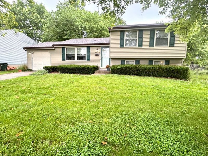 2922 Windsong Drive, Cincinnati, OH 45251 Photo 2
