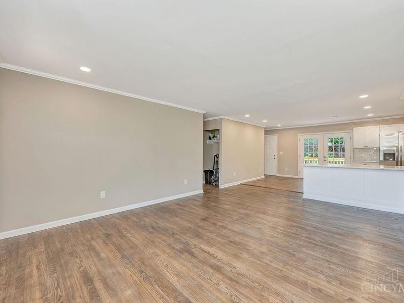 2713 John Gray Road, Cincinnati, OH 45231 Photo 4