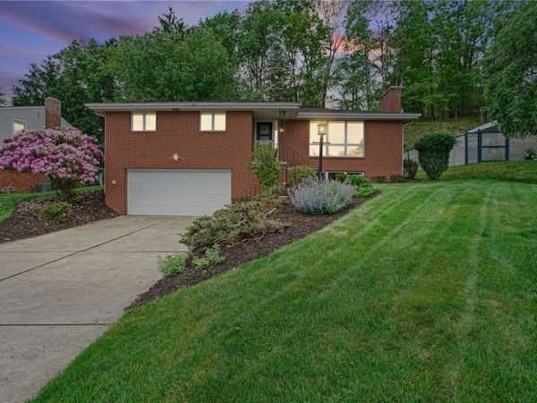 1498 Parkview Dr , Allison Park, PA 15101
