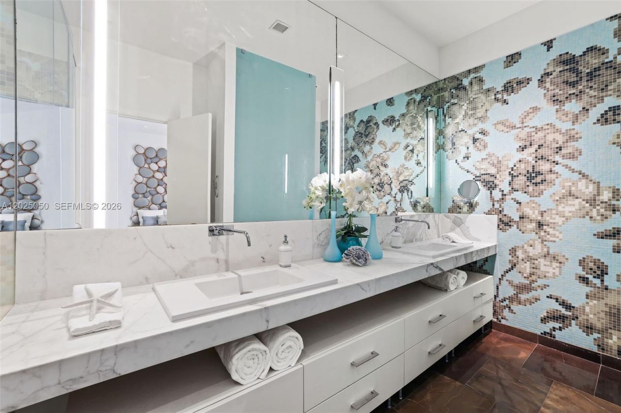 2001 Meridian Ave, Unit 101, Miami Beach, FL 33139 Photo