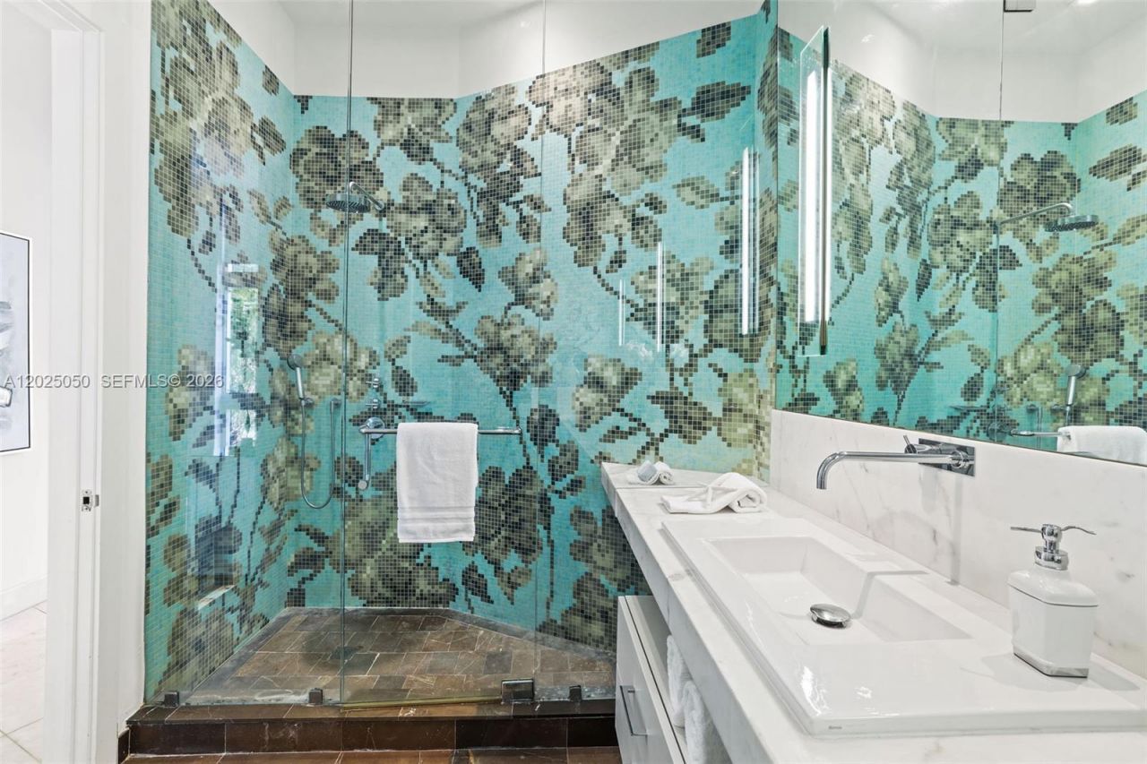 2001 Meridian Ave, Unit 101, Miami Beach, FL 33139 Photo