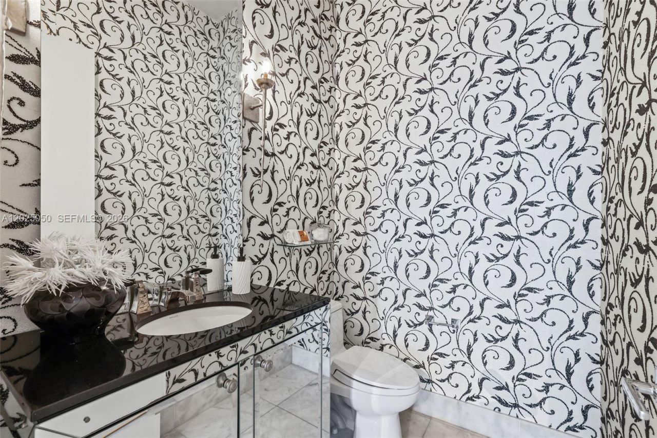 2001 Meridian Ave, Unit 101, Miami Beach, FL 33139 Photo