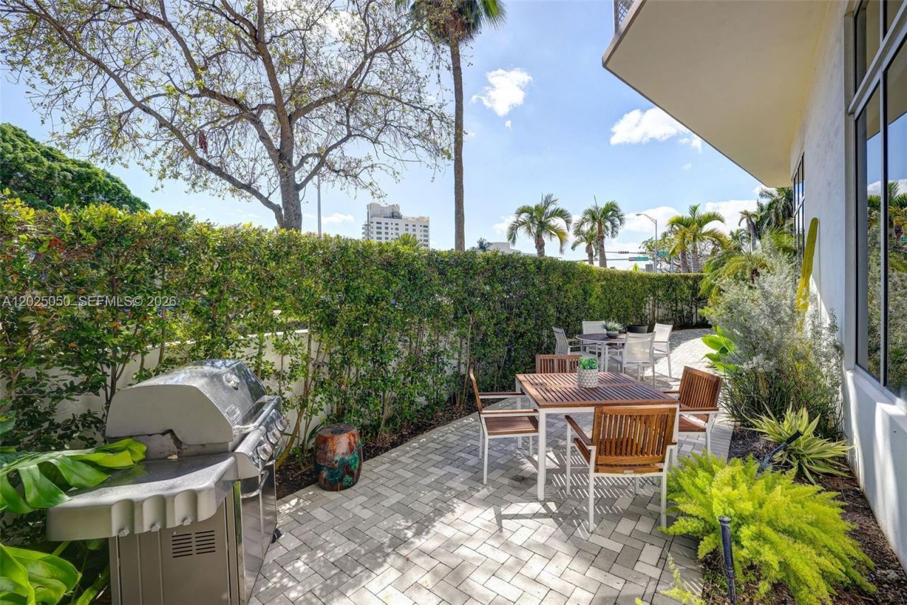 2001 Meridian Ave, Unit 101, Miami Beach, FL 33139 Photo
