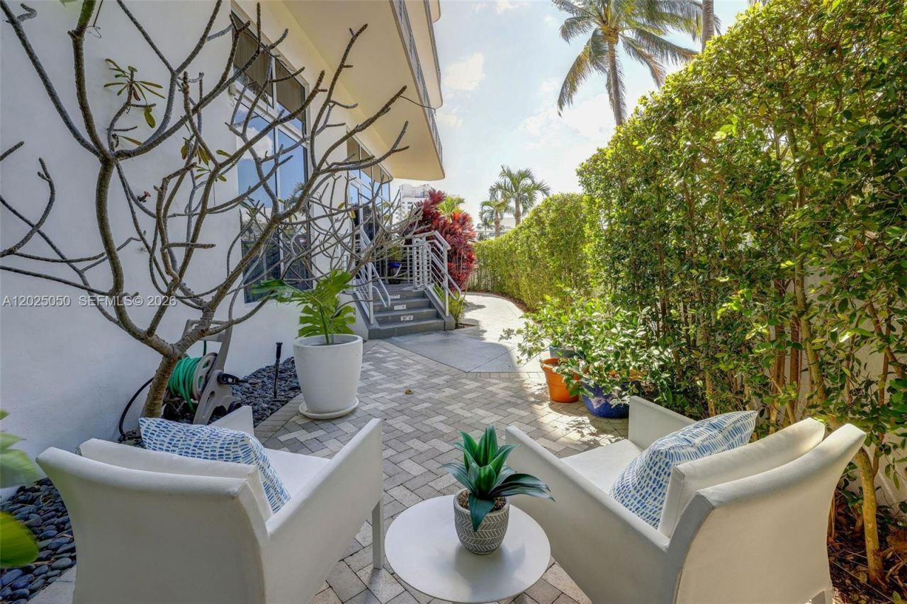 2001 Meridian Ave, Unit 101, Miami Beach, FL 33139 Photo