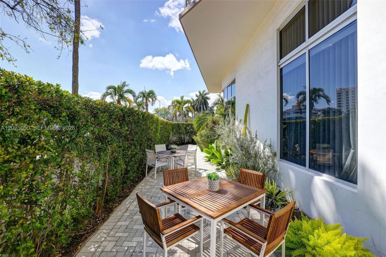 2001 Meridian Ave, Unit 101, Miami Beach, FL 33139 Photo