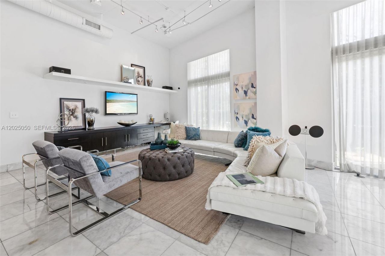 2001 Meridian Ave, Unit 101, Miami Beach, FL 33139 Photo