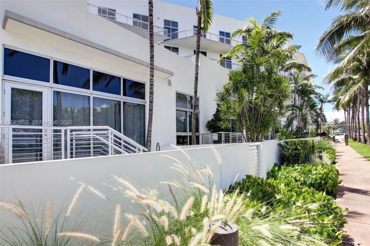 2001 Meridian Ave, Unit 101, Miami Beach, FL 33139 Photo