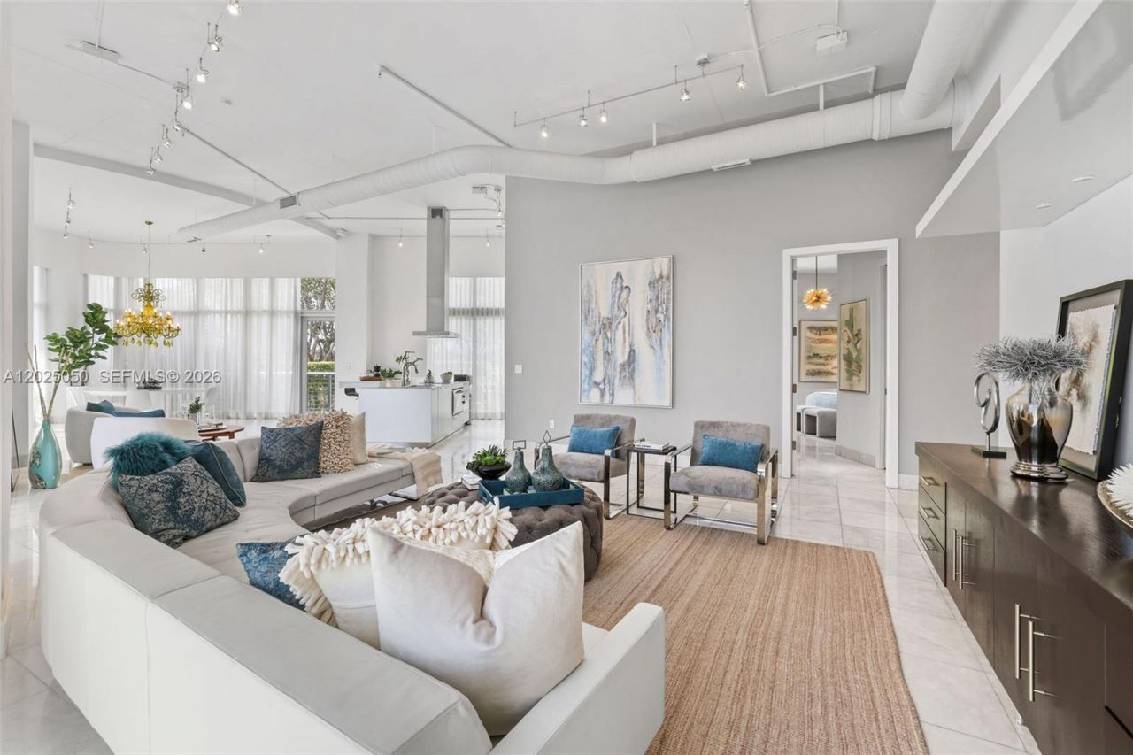 2001 Meridian Ave, Unit 101, Miami Beach, FL 33139 Photo