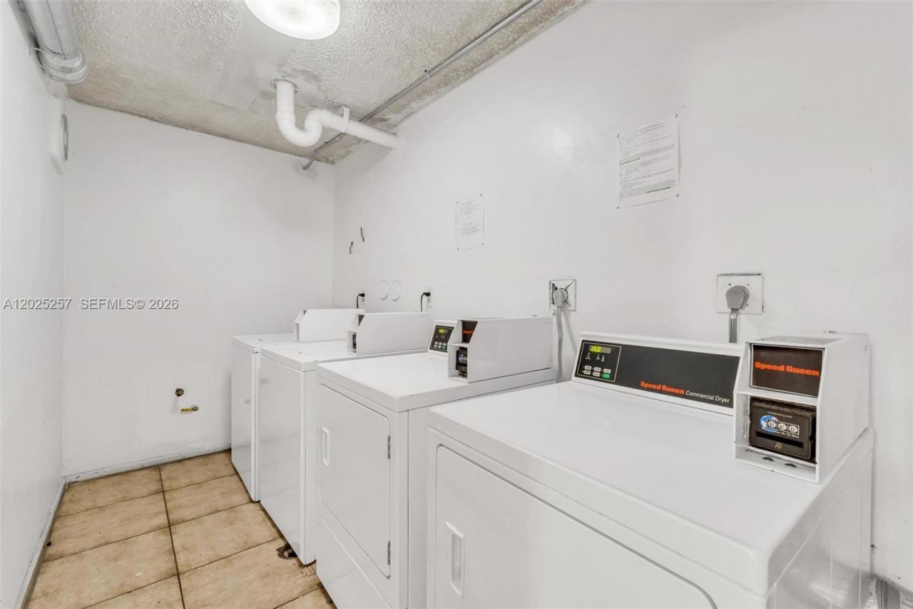 6955 NW 186th St , Unit F102, Hialeah, FL 33015 Photo