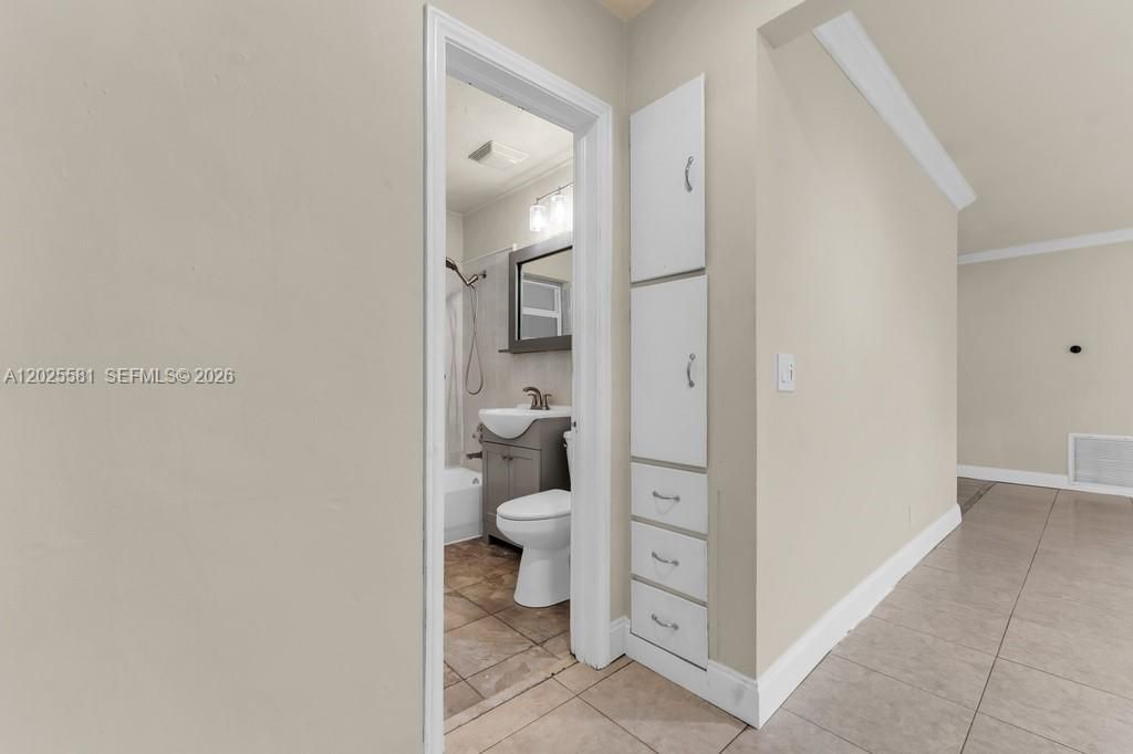 1210 S 24th Ter, Hollywood, FL 33020 Photo