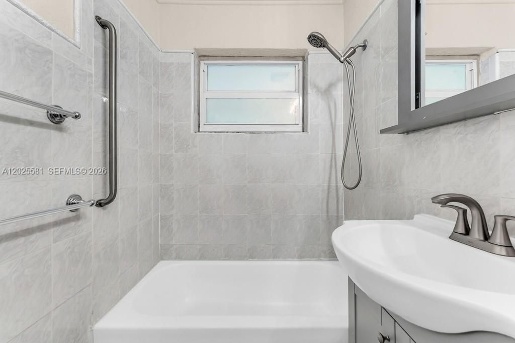 1210 S 24th Ter, Hollywood, FL 33020 Photo