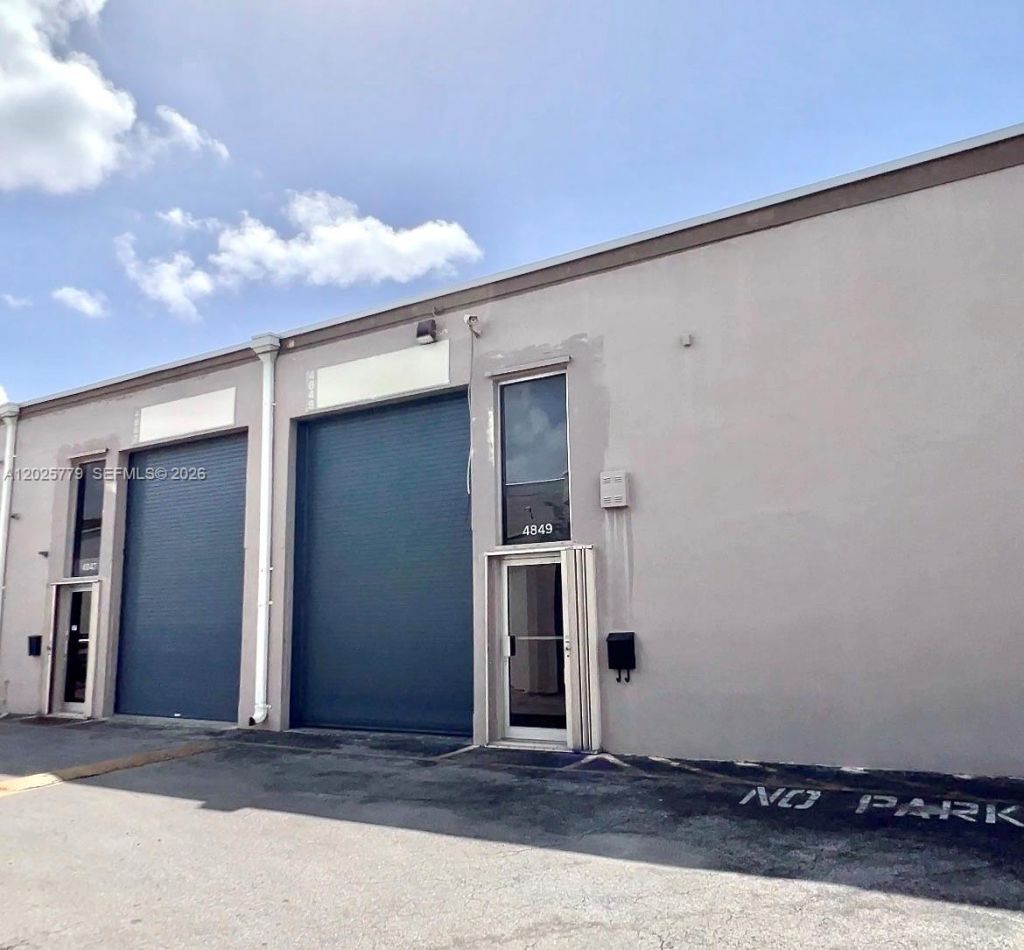 Please Call For Address, Unit 4849, Miami, FL 33155 Photo