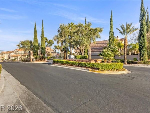 11004 Cliff Swallow Avenue, Las Vegas, NV 89144