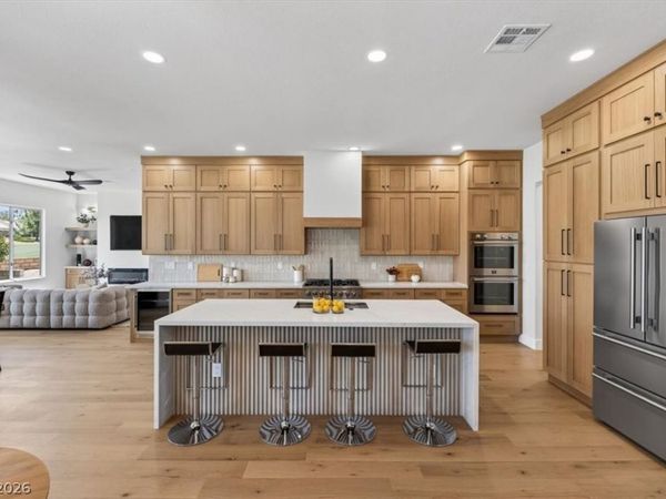 9149 Villa Ridge Drive , Las Vegas, NV 89134