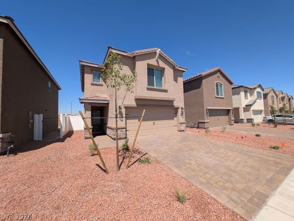 4935 Toad Lily Street, Las Vegas, NV 89122