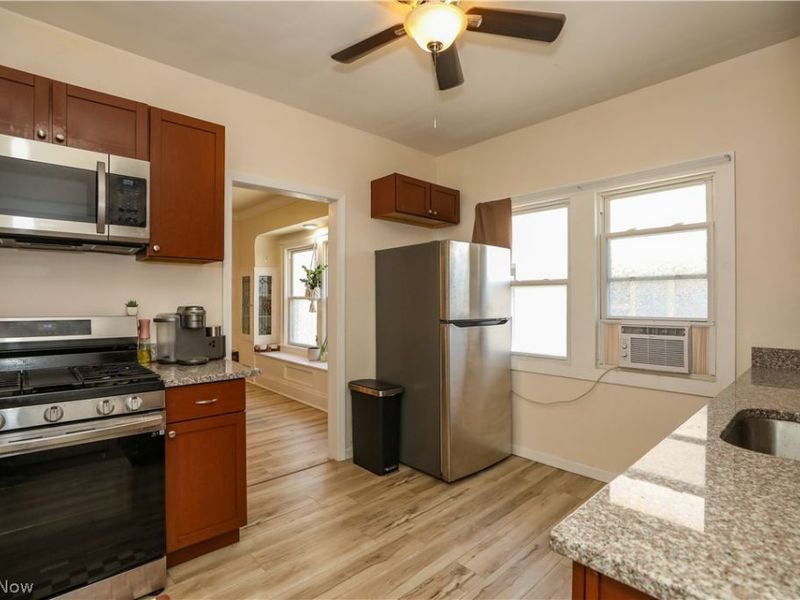 2075 Lewis Drive , Lakewood, OH 44107 Photo 20