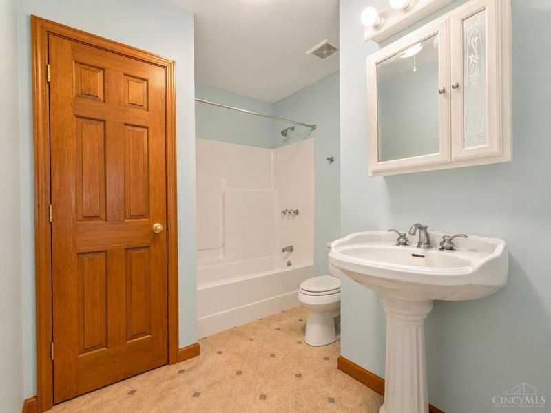 144 Vaughn Avenue, Hillsboro, OH 45133 Photo 12