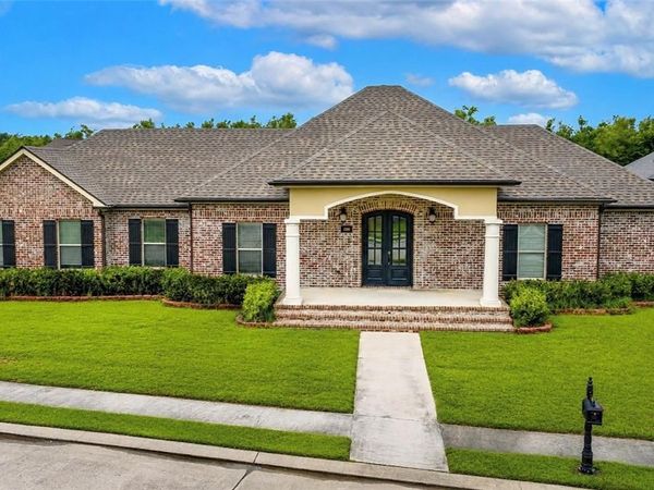 236 MANDALAY Boulevard , Houma, LA 70360