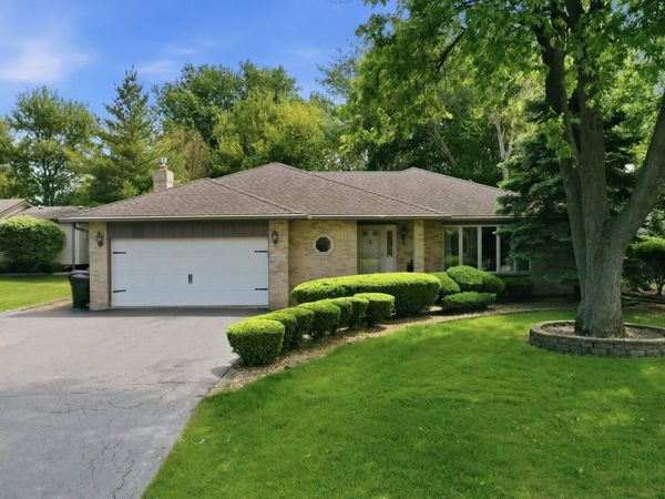 16713 Ridgeland Avenue , Tinley Park, IL 60477