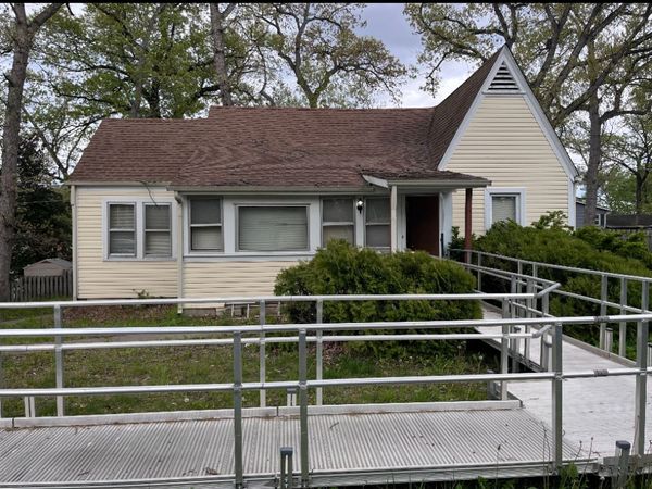 2816 Magellan Drive, McHenry, IL 60051