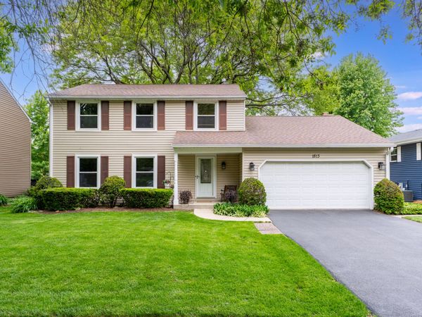 1813 Clyde Drive , Naperville, IL 60565